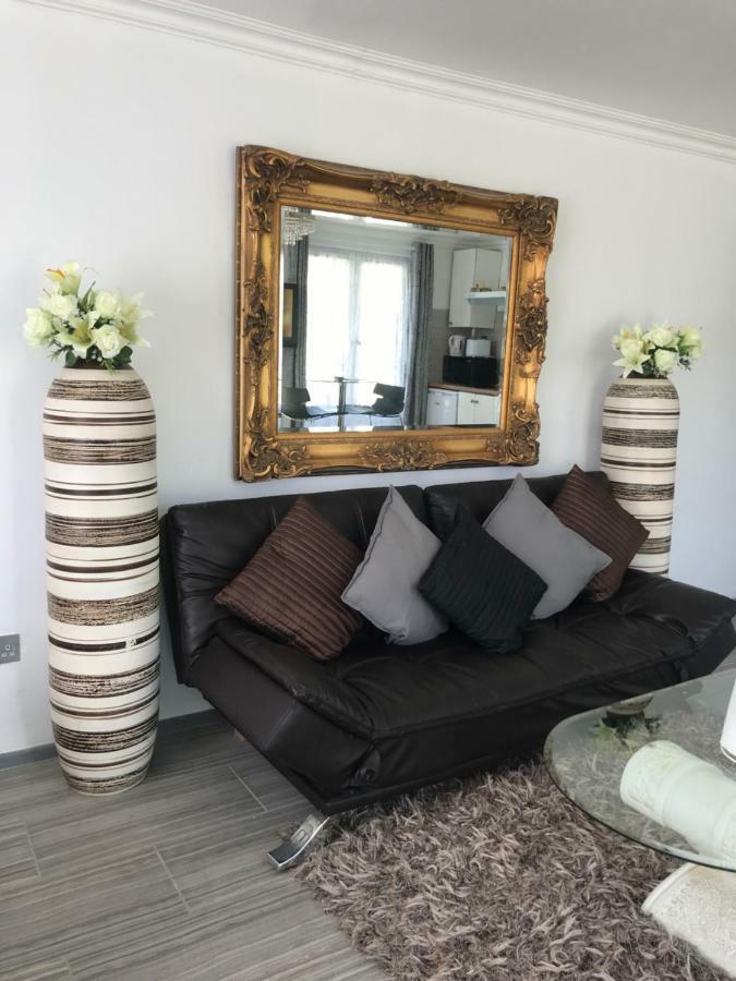 Studio Apartment レインハム エクステリア 写真